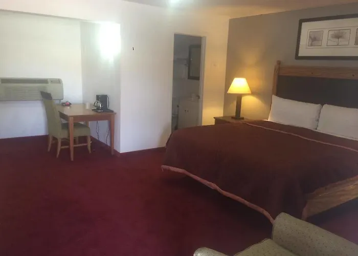 Western Airport/downtown Hotel