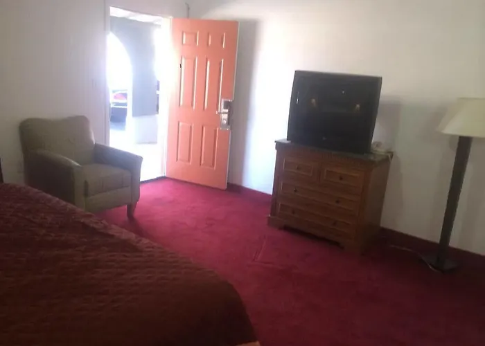 Western Airport/downtown Hotel